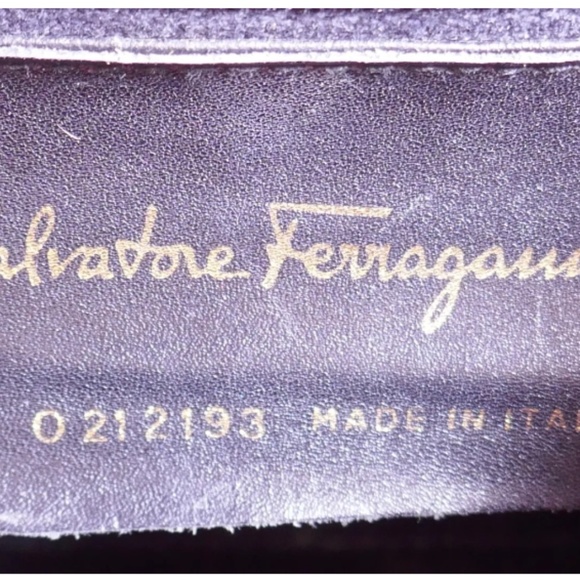 Salvatore Ferragamo Gancini bag - Picture 3 of 15